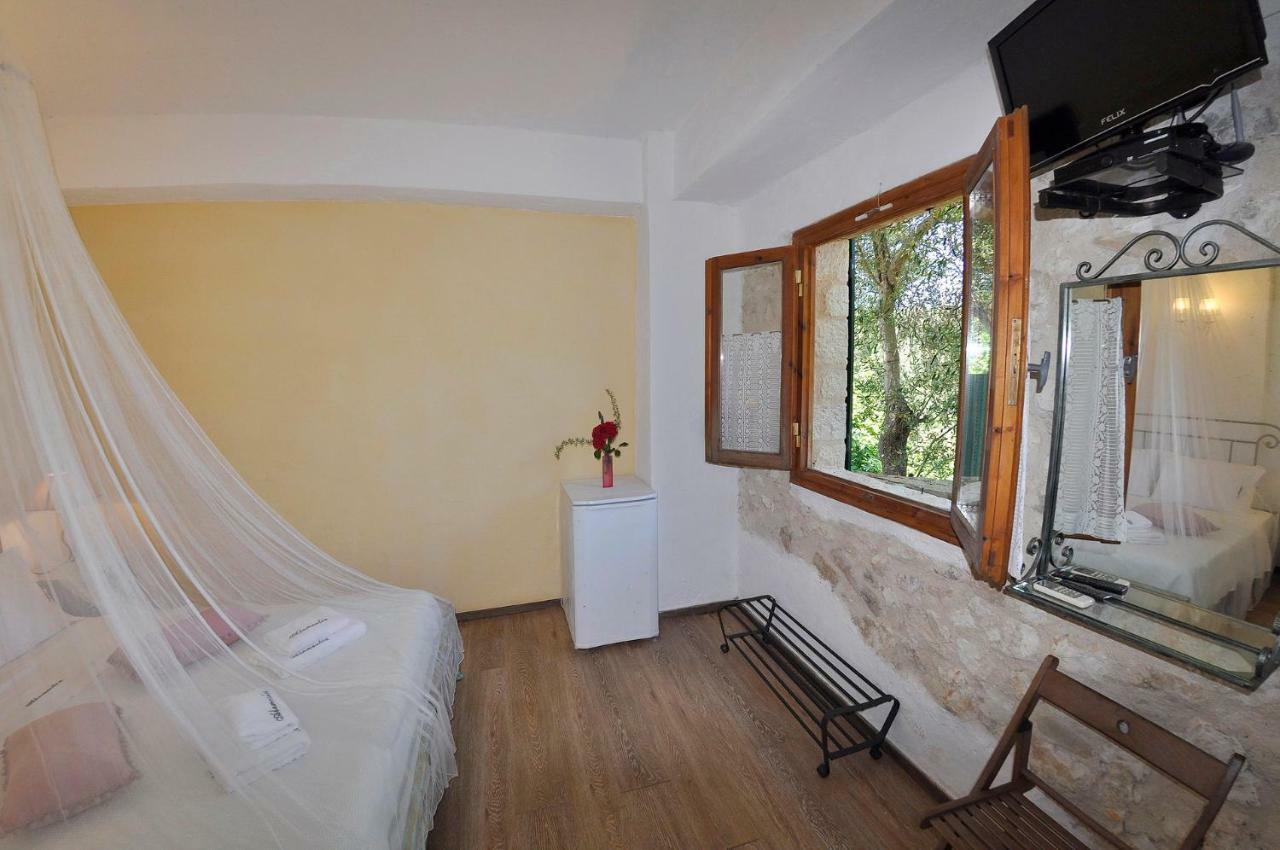 Adamantia Hotel Gaios Exterior photo